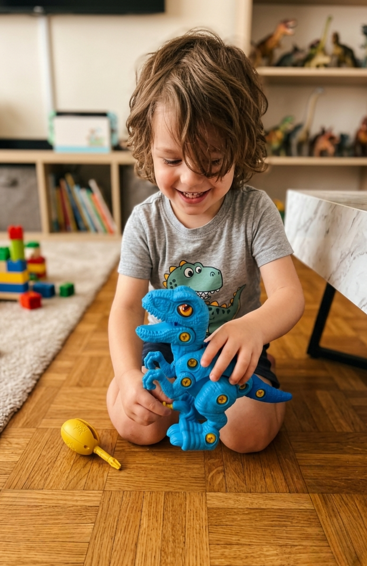 Set De Dinosaurio Para Armar Con Tornillos, Huevo Y Sonidos